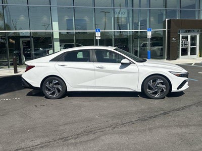 2025 Hyundai ELANTRA SEL Convenience
