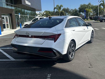2025 Hyundai ELANTRA SEL Convenience