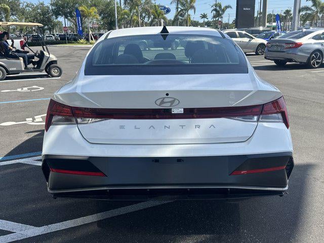 2025 Hyundai ELANTRA SEL Convenience