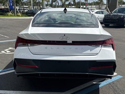 2025 Hyundai ELANTRA SEL Convenience