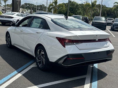 2025 Hyundai ELANTRA SEL Convenience