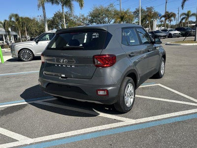 2026 Hyundai VENUE SE