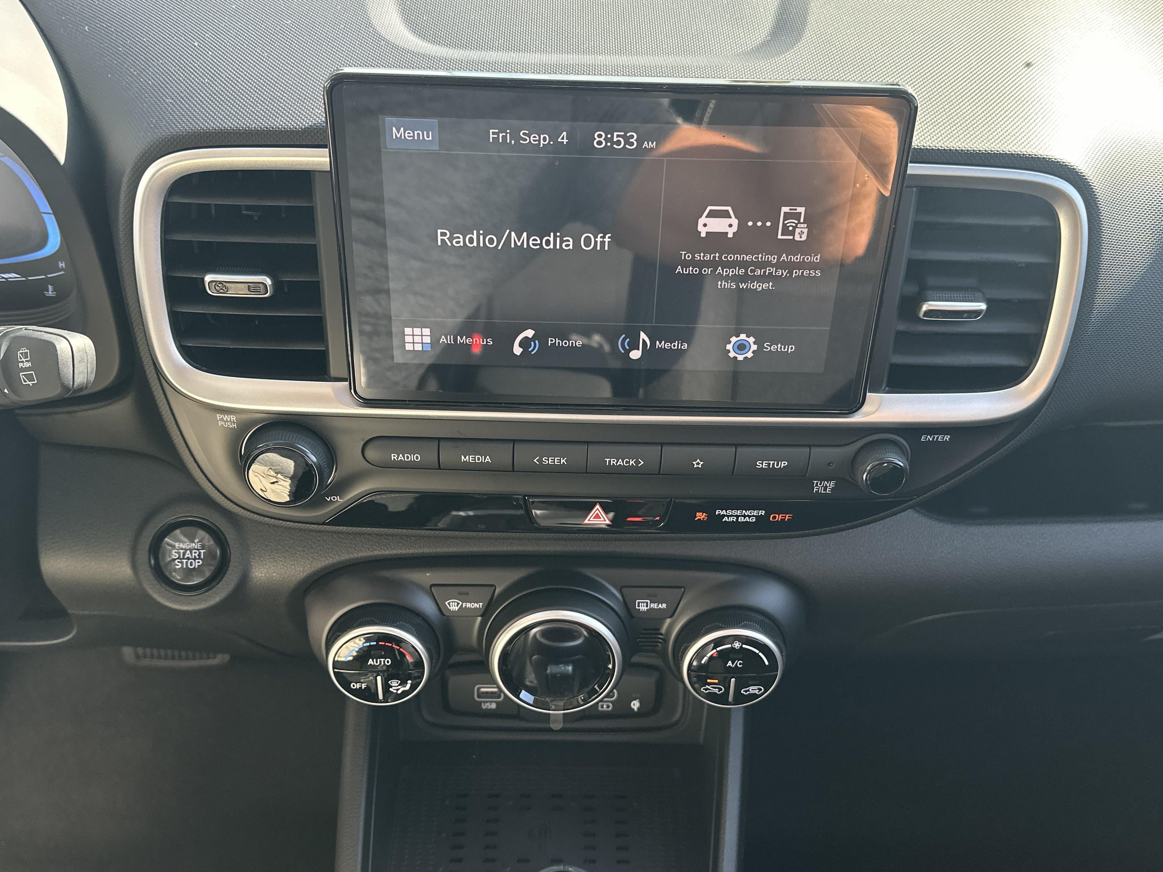 2026 Hyundai VENUE SEL W/Two-Tone Roof