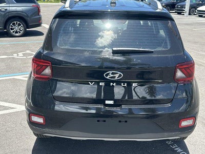 2025 Hyundai VENUE SEL