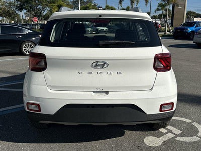 2026 Hyundai VENUE SEL