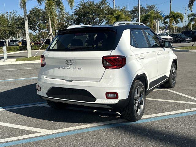 2026 Hyundai VENUE SEL W/Two-Tone Roof