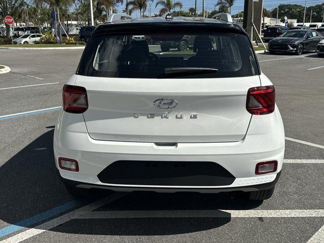 2026 Hyundai VENUE SEL W/Two-Tone Roof