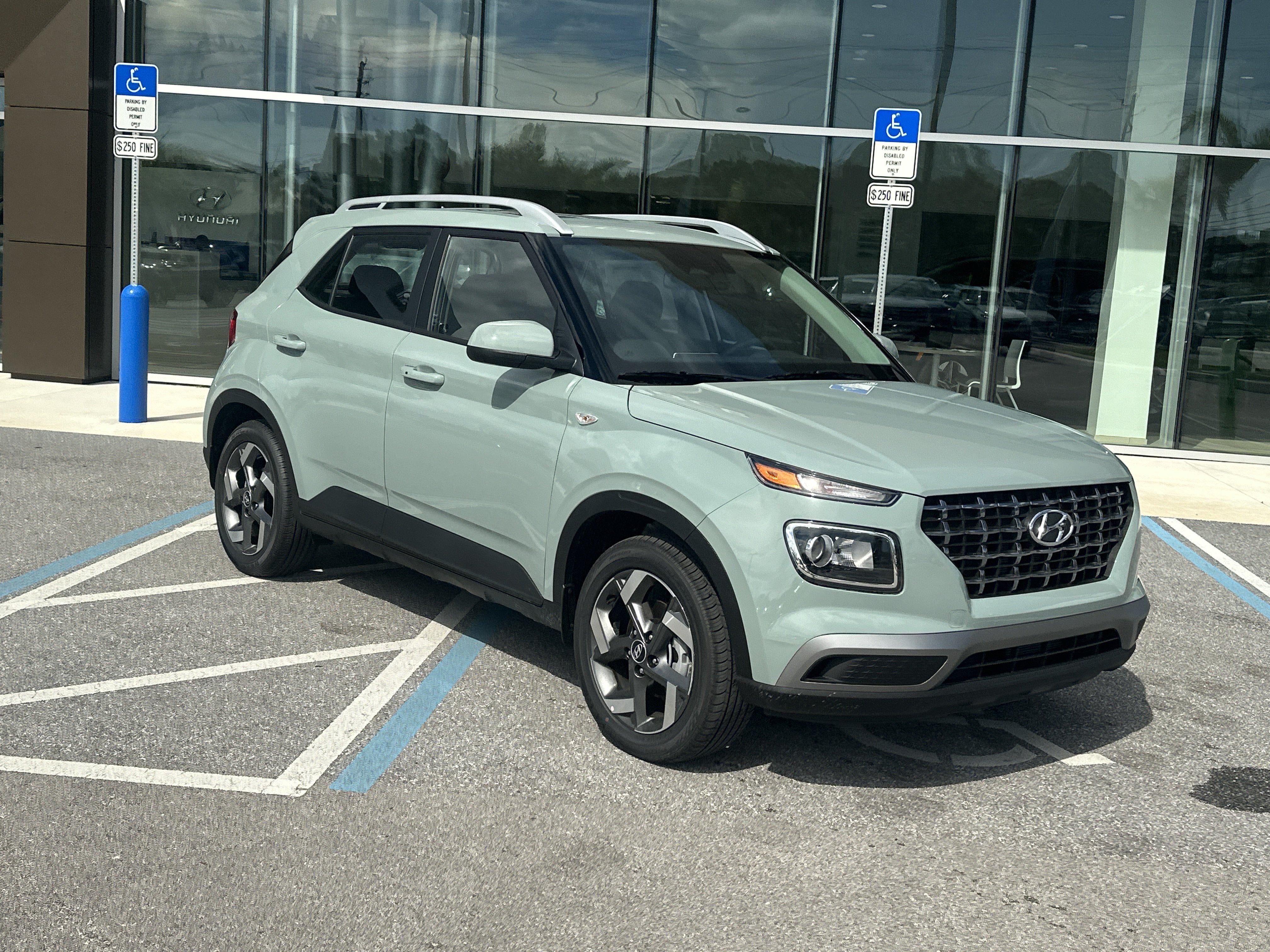 2026 Hyundai VENUE SEL