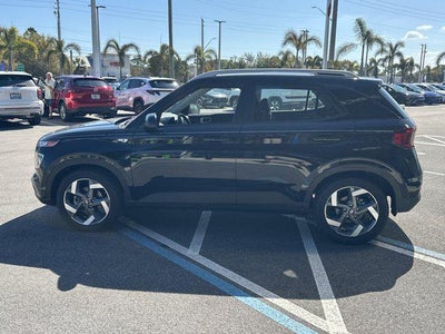 2025 Hyundai VENUE SEL