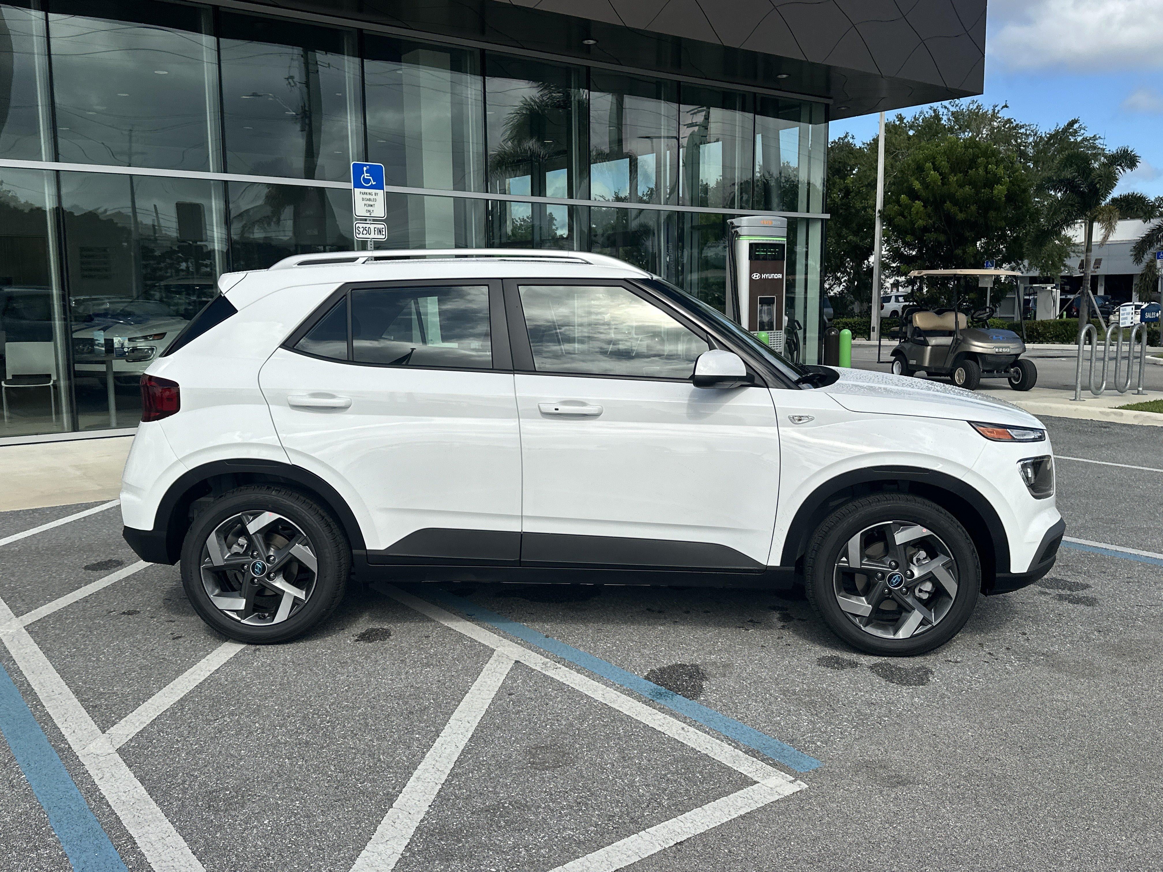 2026 Hyundai VENUE SEL