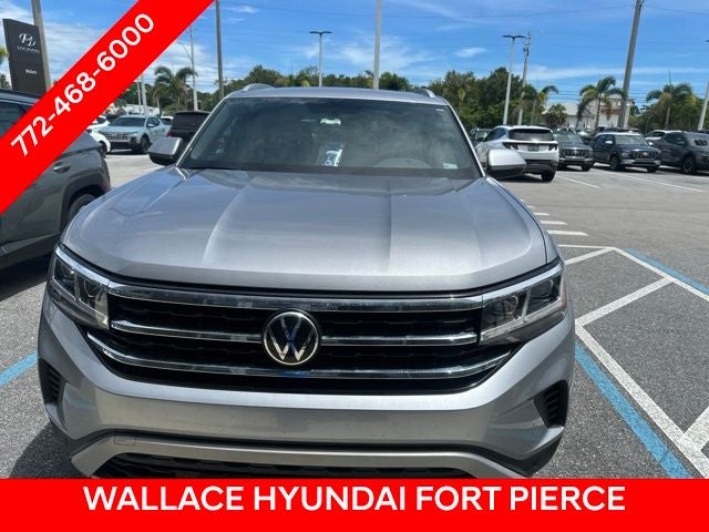 2020 Volkswagen Atlas Cross Sport SE w/Tech - Photo 2