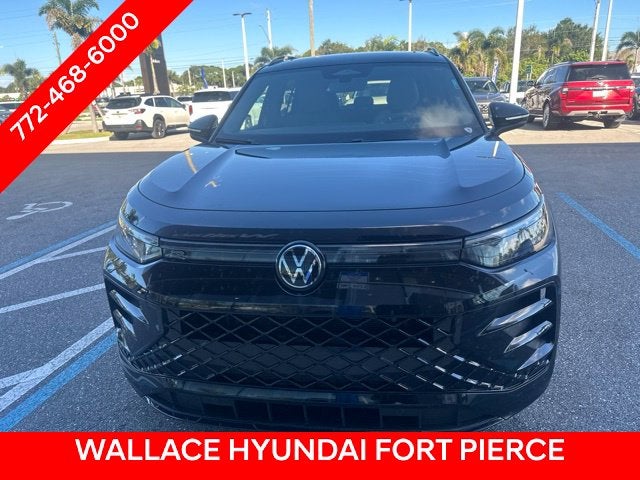 2025 Volkswagen Tiguan 2.0T SE R-Line Black