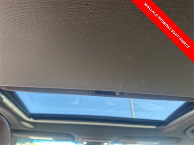 2022 Toyota Avalon Hybrid Limited