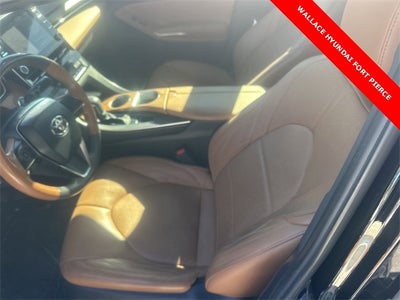 2022 Toyota Avalon Hybrid Limited