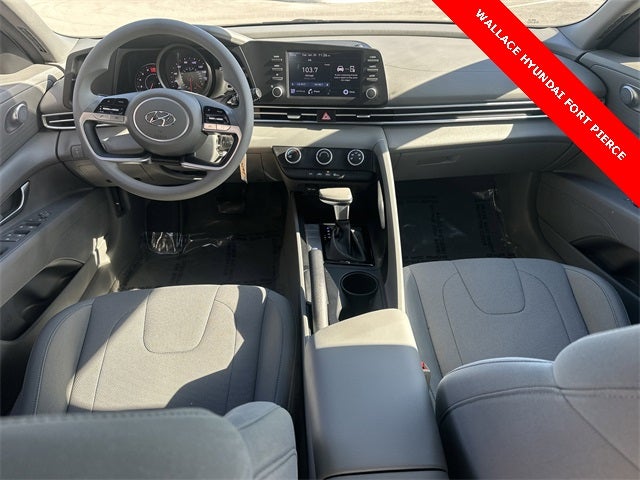 2023 Hyundai ELANTRA SE