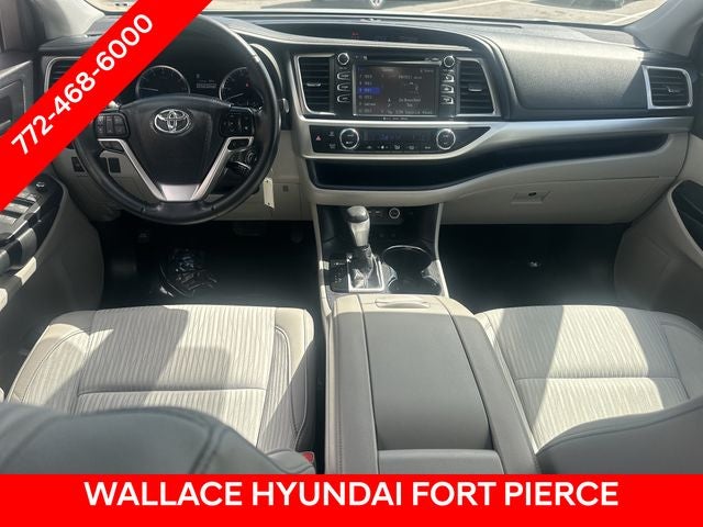 2019 Toyota Highlander LE Plus - Photo 20
