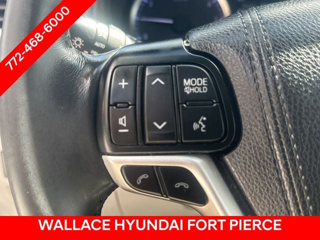 2019 Toyota Highlander LE Plus - Photo 28