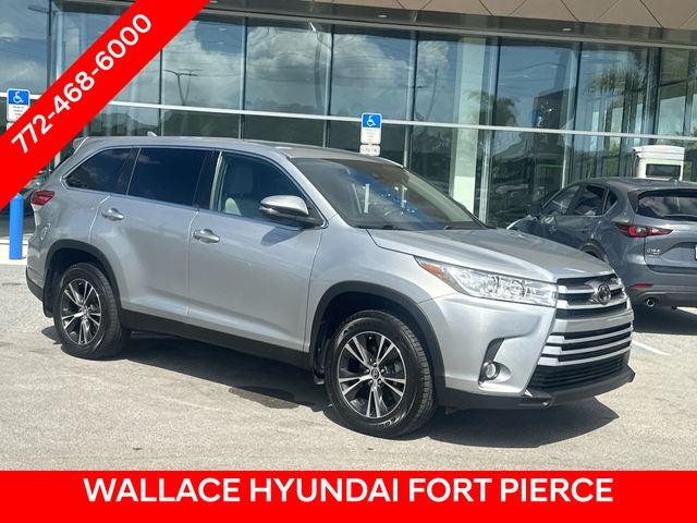 2019 Toyota Highlander LE Plus - Photo 5