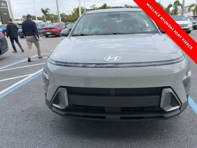 2024 Hyundai KONA SE