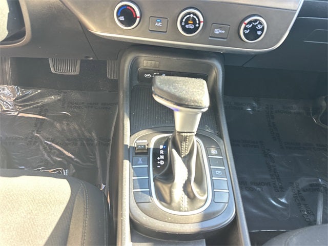 2024 Hyundai KONA SE