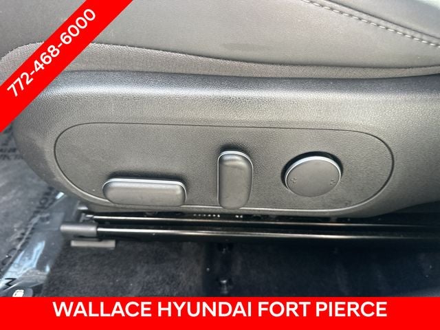 2025 Hyundai KONA Limited