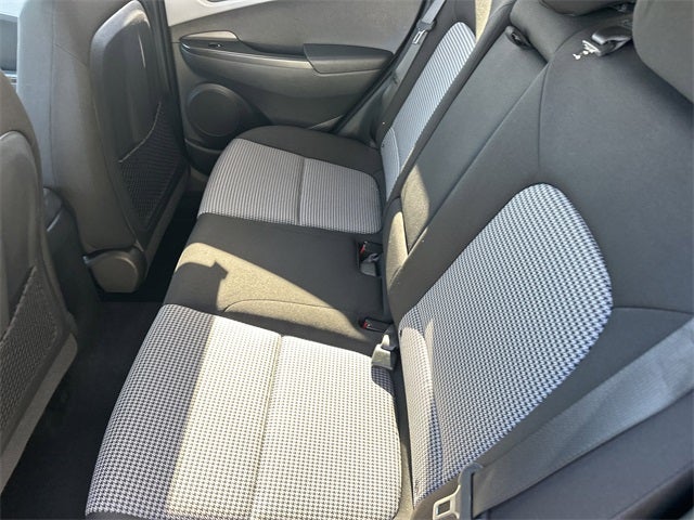 2021 Hyundai KONA SEL