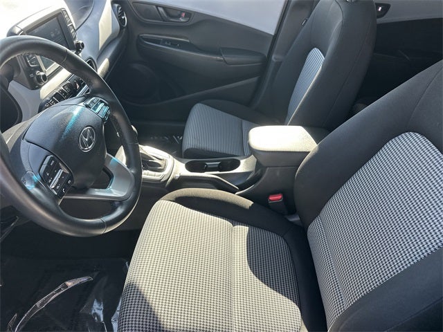 2021 Hyundai KONA SEL