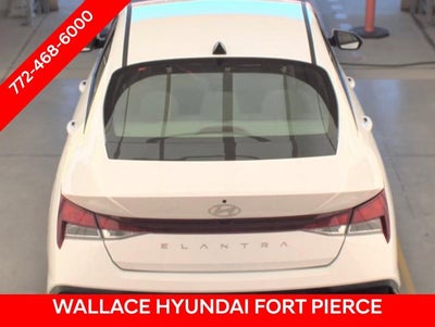 2024 Hyundai ELANTRA SE