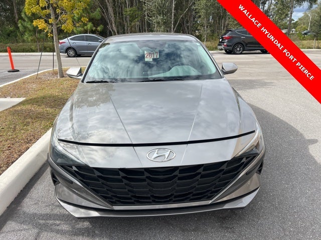 2022 Hyundai ELANTRA SEL