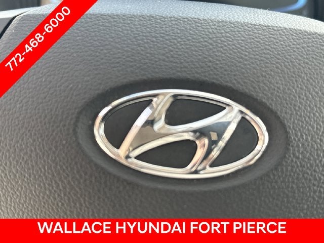 2025 Hyundai Venue SEL - Photo 29