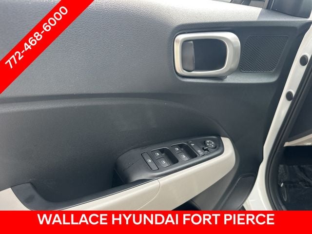 2024 Hyundai Venue SEL - Photo 19