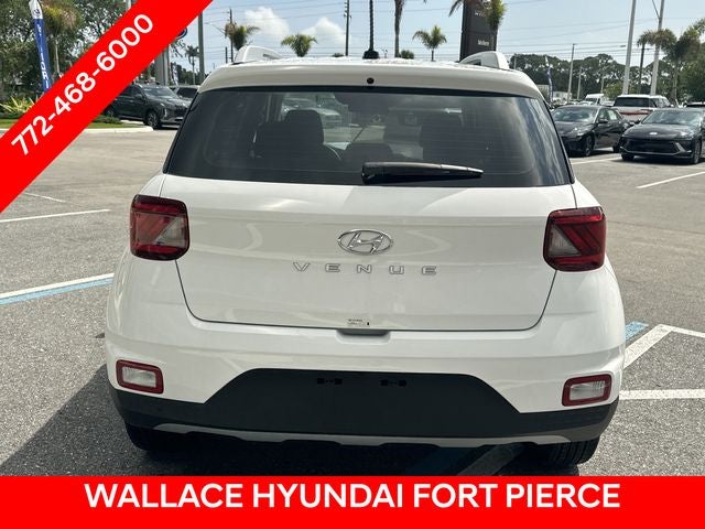 2024 Hyundai Venue SEL - Photo 7