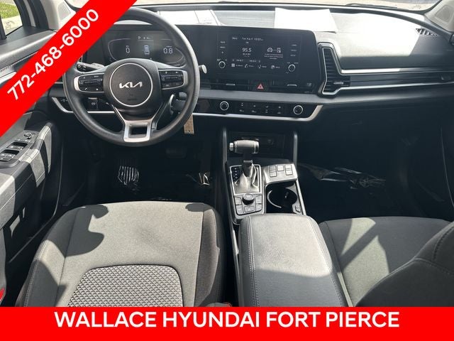 2024 Kia Sportage LX - Photo 17