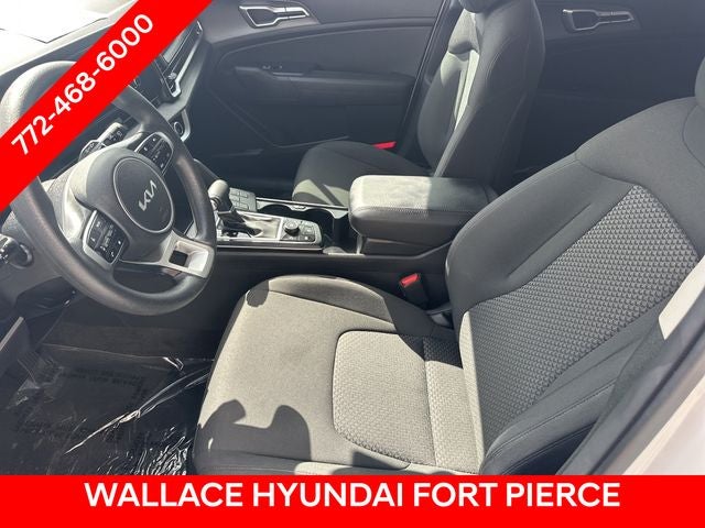 2024 Kia Sportage LX - Photo 19
