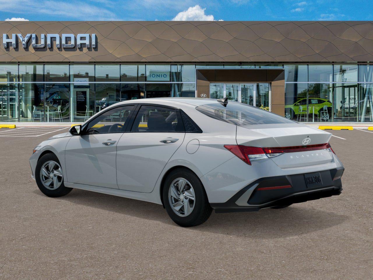 2026 Hyundai ELANTRA SE