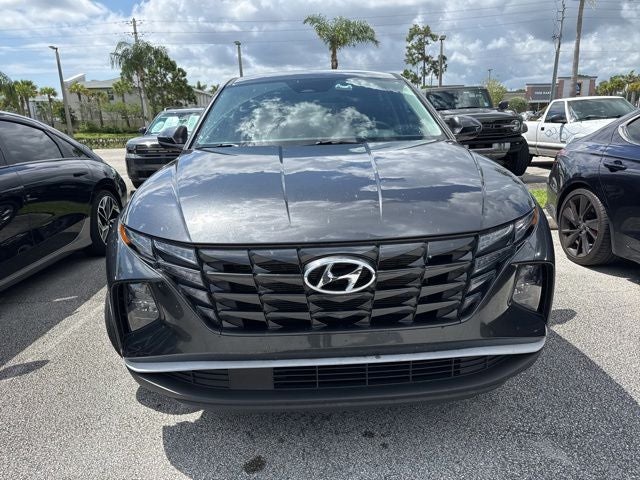 2023 Hyundai TUCSON SE