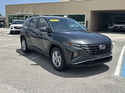 2023 Hyundai TUCSON SE