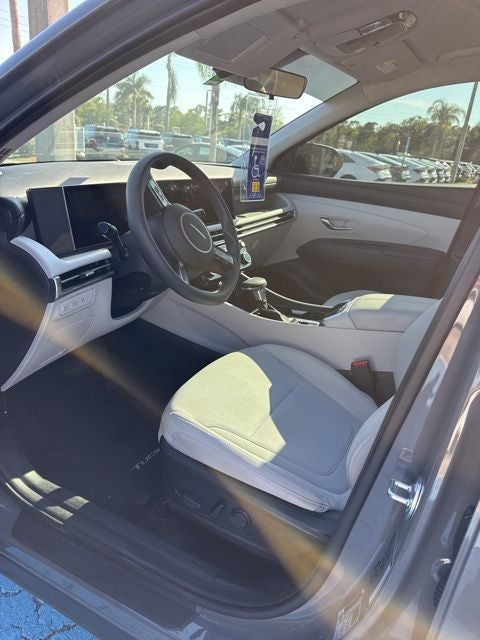 2025 Hyundai TUCSON SEL