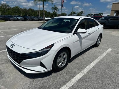 2023 Hyundai ELANTRA SE