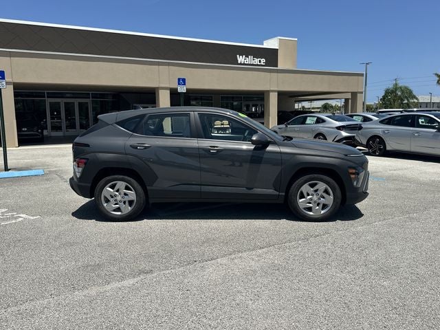 2025 Hyundai KONA SE