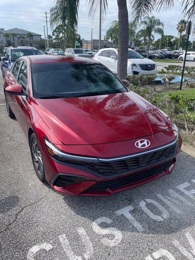 2024 Hyundai ELANTRA SEL
