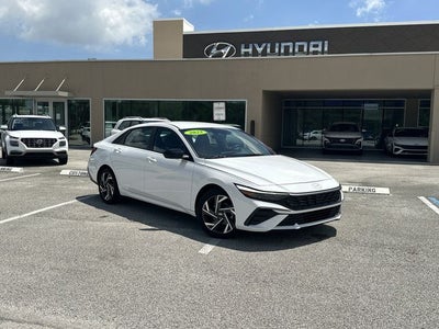 2025 Hyundai ELANTRA SEL Sport