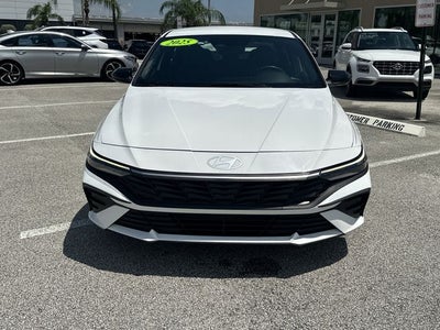 2025 Hyundai ELANTRA SEL Sport