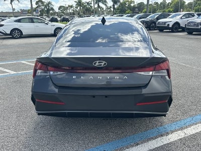 2024 Hyundai ELANTRA SEL