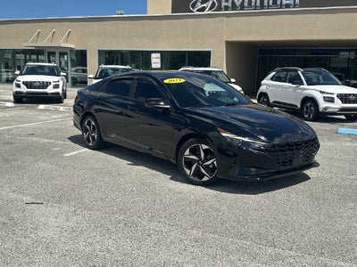 2023 Hyundai ELANTRA SEL