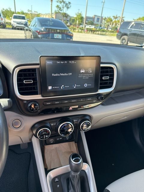 2024 Hyundai VENUE SEL