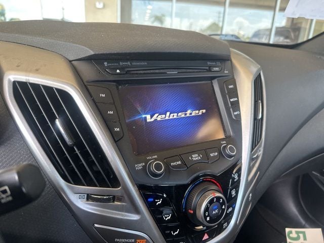 2016 Hyundai VELOSTER Base