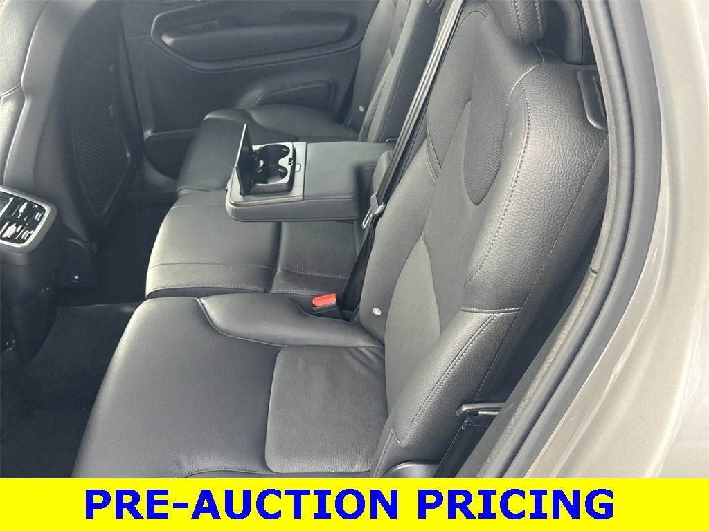 2025 Volvo XC90 B6 Plus 7-Seater