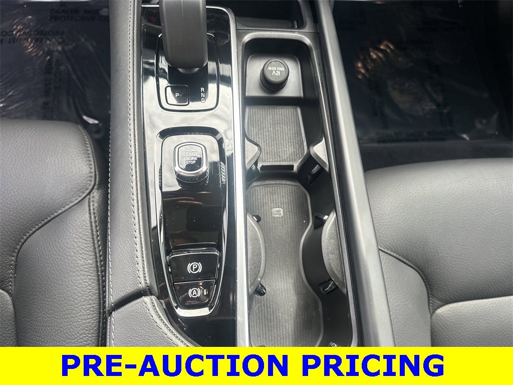 2025 Volvo XC90 B6 Plus 7-Seater