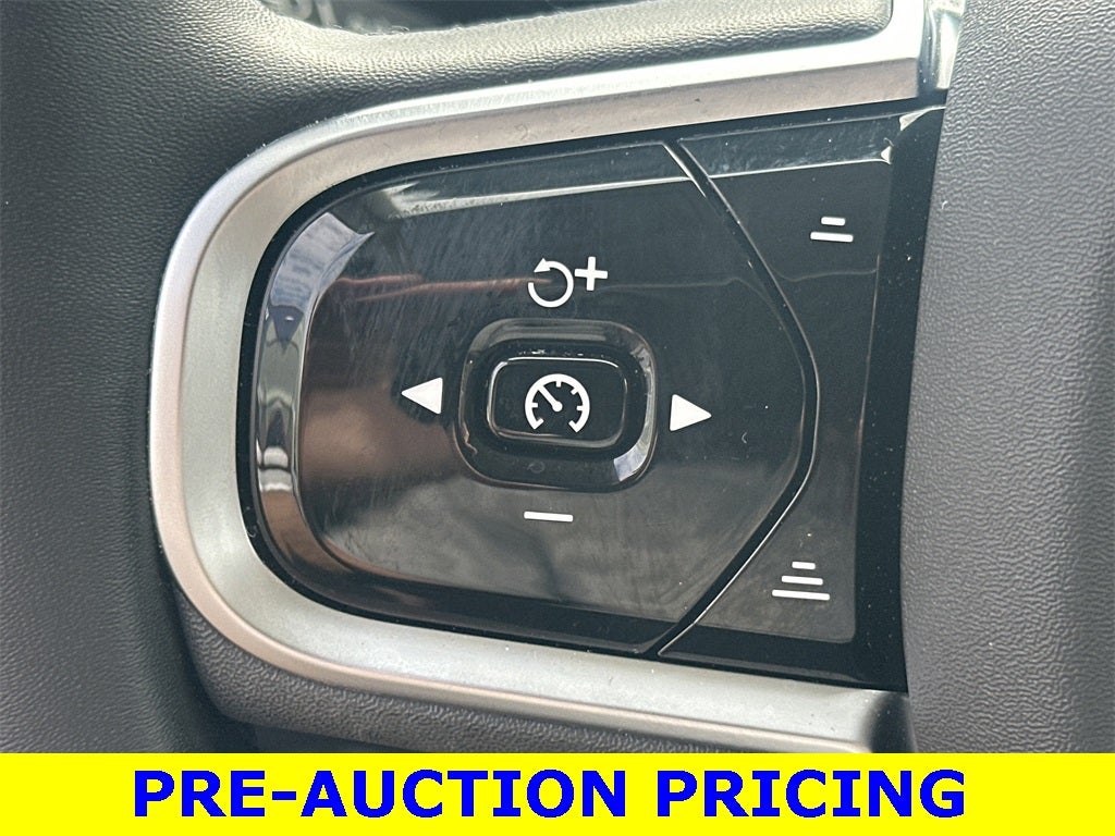 2025 Volvo XC90 B6 Plus 7-Seater